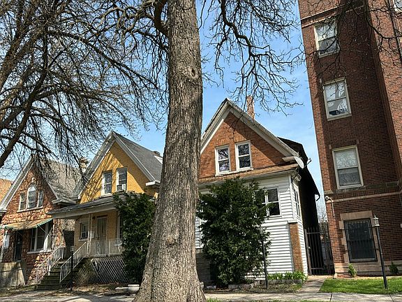 2nd image of 6955 S Michigan Ave