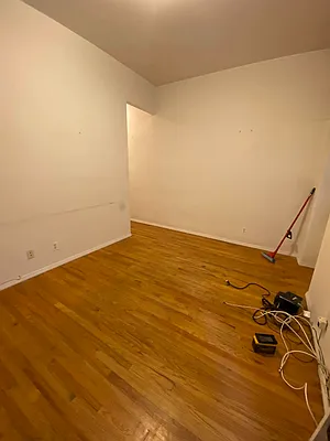 Rented by Bond New York | media 30