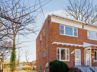8611 Carroll Ave, Silver Spring, MD 20903