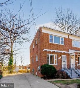 8611 Carroll Ave, Silver Spring, MD, 20903