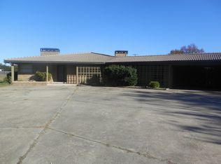 600 S Oliphant St, Holdenville, OK 74848