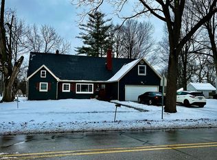 215 E Main St, Vernon, MI 48476