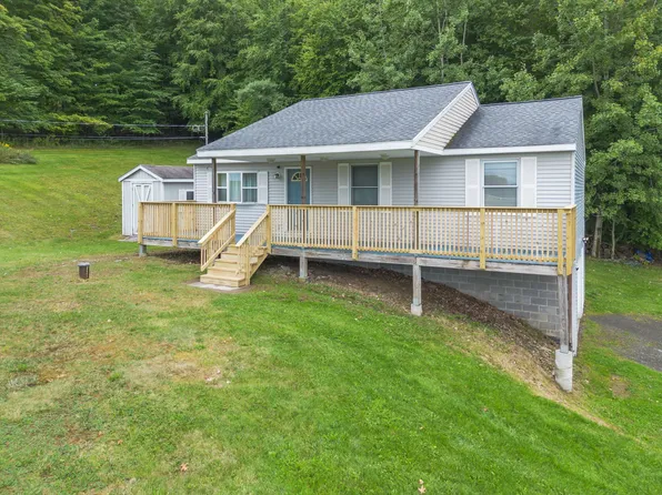 1214 Arbor Glade Rd, Apalachin, NY 13732
