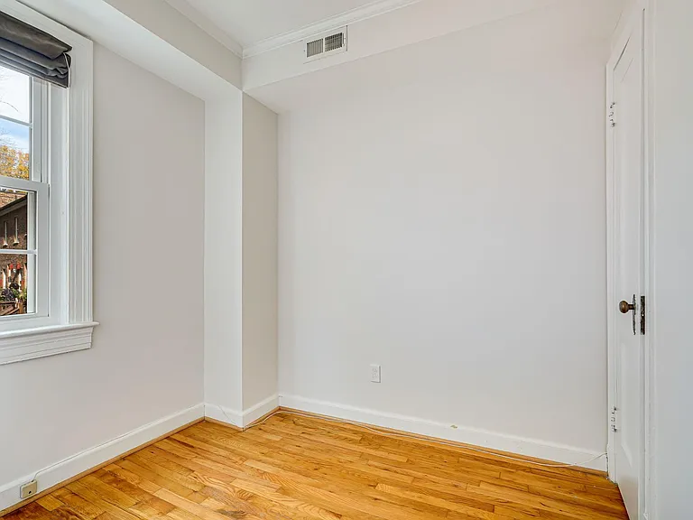 1300 S Barton St #342 — Photo 15
