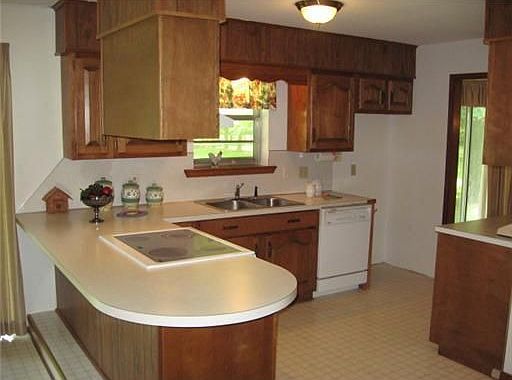 5th image of 143 Doolin Dr