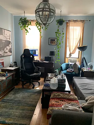 Rented by Capri Jet Realty Corp | media 12