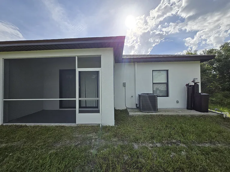 373 Bell Blvd S — Photo 14