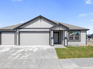 303 Glenwood Ave, Grandview, WA 98930
