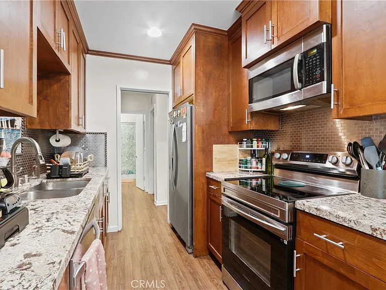 939 E Appleton St #25 — Photo 4