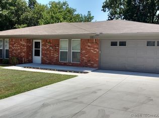 6514 E 74th St, Tulsa, OK 74133