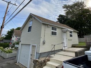 9 9th St #2, Onset, MA 02558