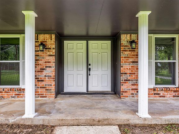4th image of 20472 Lakeside Dr