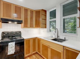15350 16a Ave #211, Surrey, BC V4A 1S9