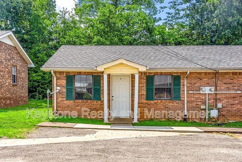 1375 Thompsonville Ln #3
