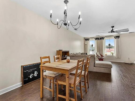 5th image of 801 Granby St #2F
