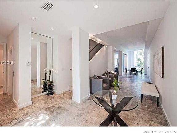 4th image of 2228 Park Ave #1
