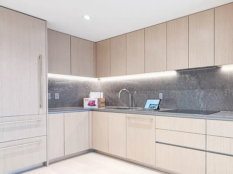 777 Harbourside Dr #406 — Photo 6