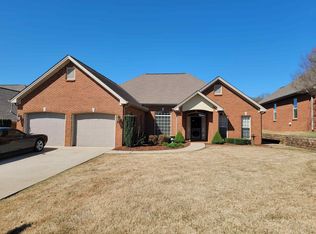 107 Grace Dr, Florence, AL 35630