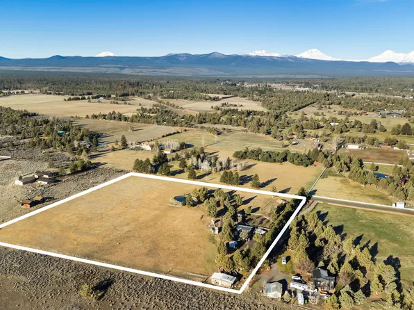 64726 Horseman Ln, Bend, OR 97703