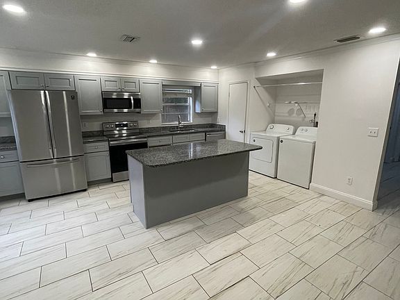 2nd image of 418 Banana Cay Dr APT D