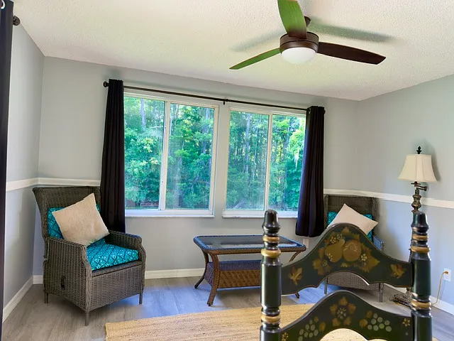 707 Robin Ln — Photo 14