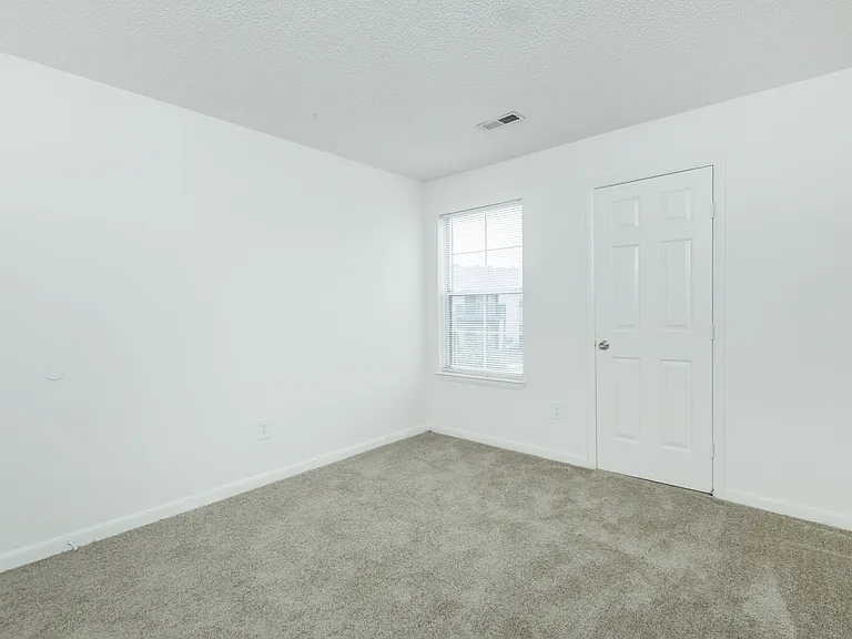 Clearfield Apartments — Photo 26