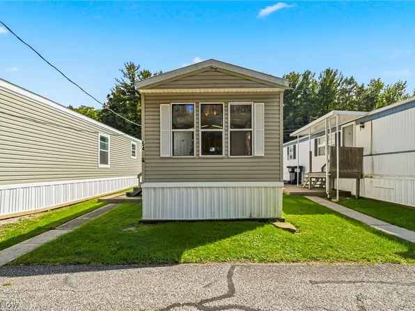 9735 Chillicothe Rd #54, Willoughby, OH 44094