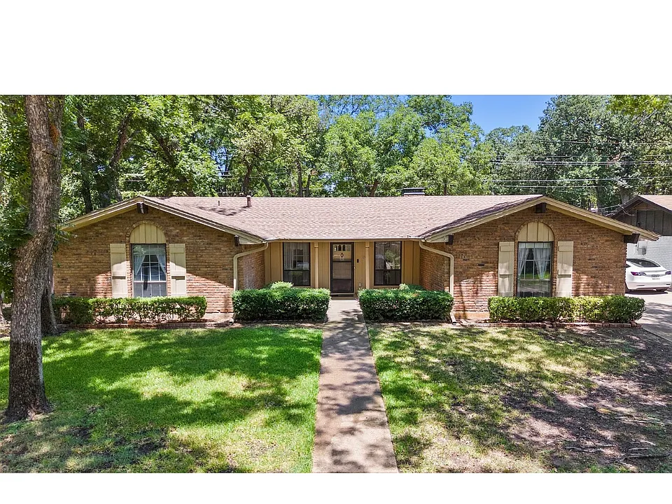 1611 Phyllis Ct