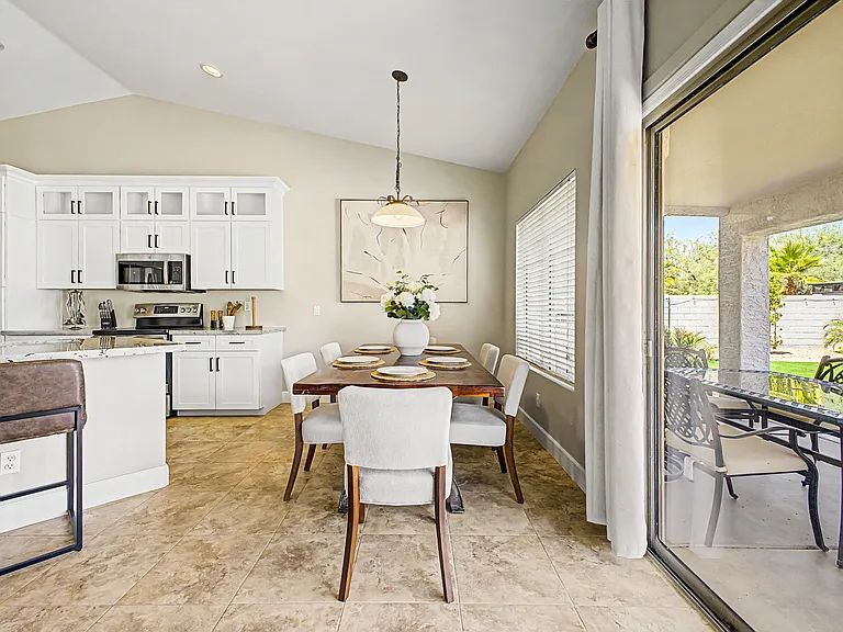 10202 E Juanita Ave — Photo 11