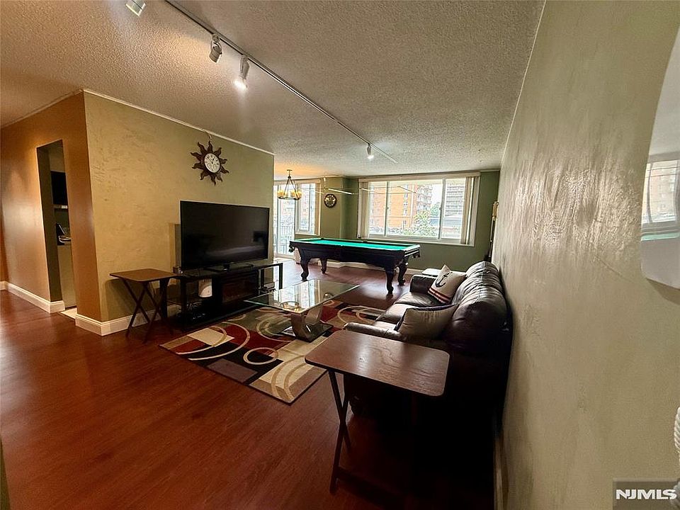 1st image of 160 Overlook Avenue #4D