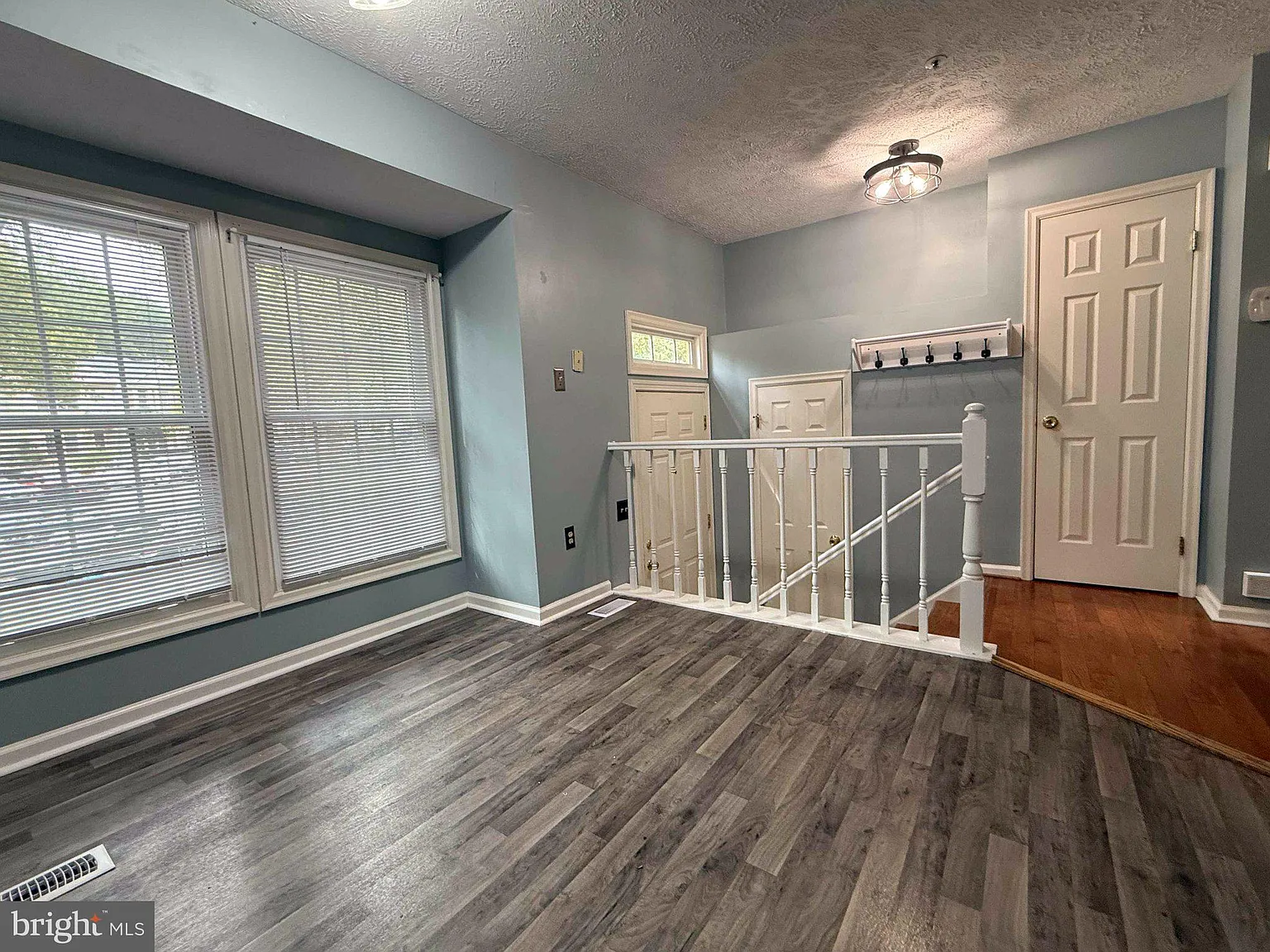 3 bed, 3.5 bath, 1820 sqft, $2,675 — Photo 4