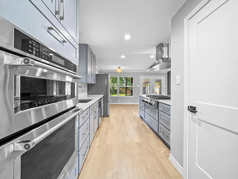 12408 Cedar Bend Dr — Photo 17