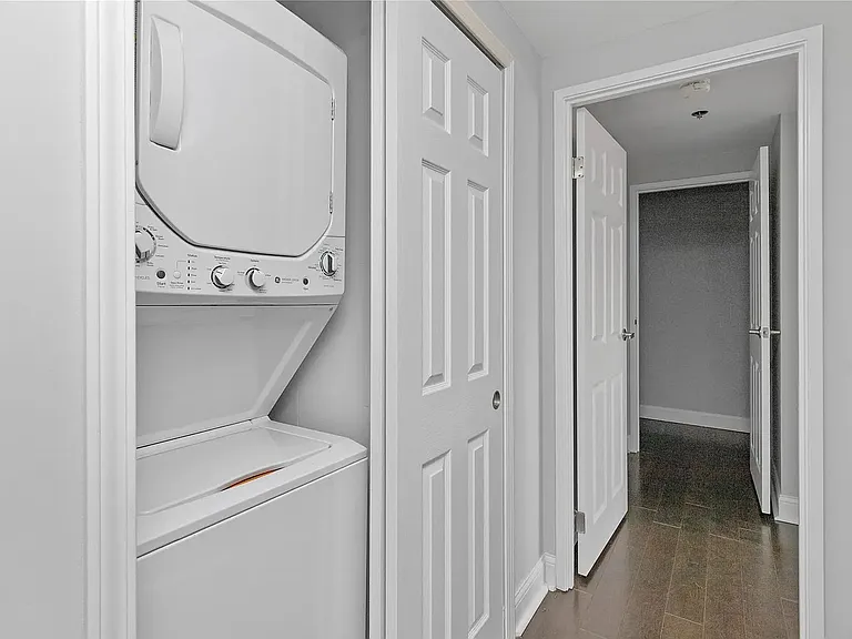 250 E Harbortown Dr #1305 — Photo 11