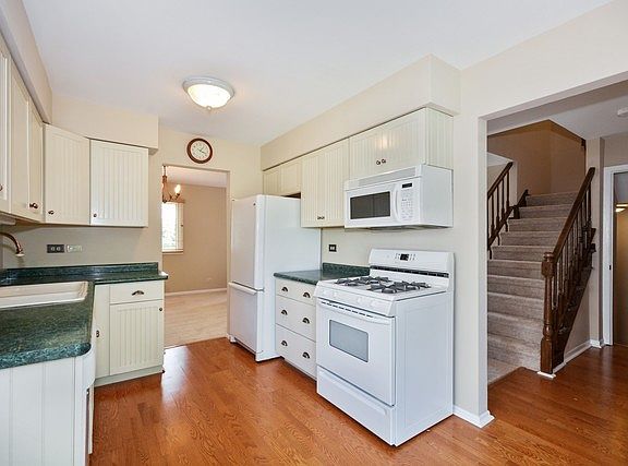2nd image of 1635 Leytonstone Dr