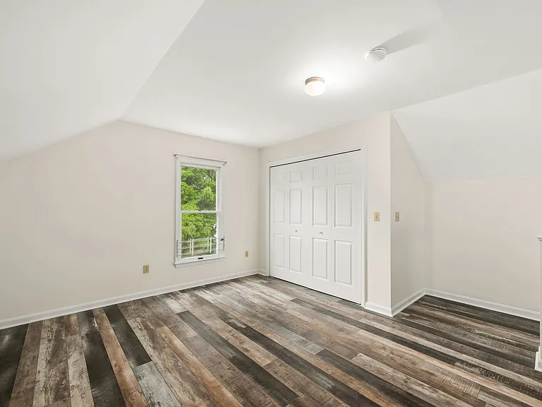 414 S Washington St — Photo 14