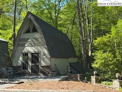 418 Roaring River Drive, Blowing Rock, NC, 28605