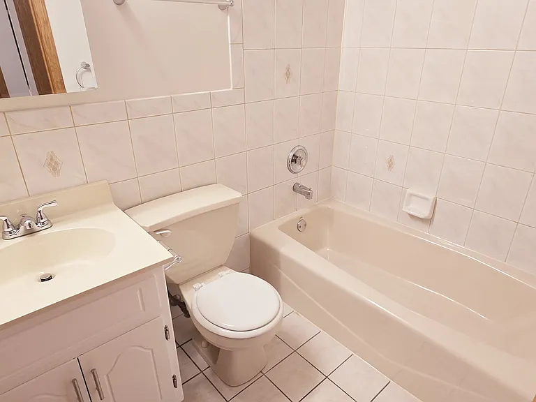 9517 Minnick - #2E — Photo 15