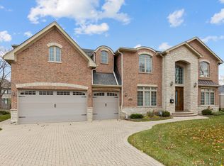 9519 Tripp Ave, Skokie, IL