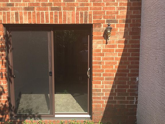 3rd image of 21 King Arthur Ct #21