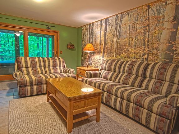 4th image of 122 Beech Hill Cir