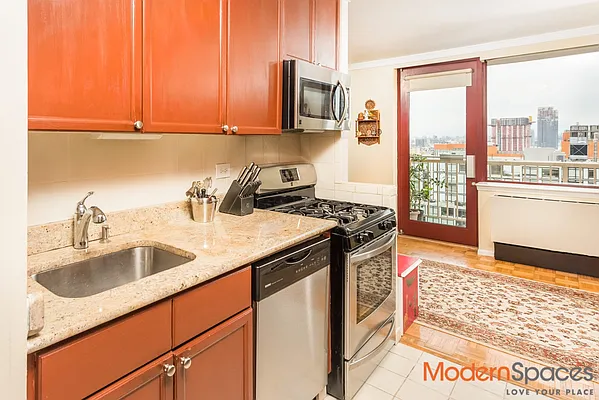 Rented by Modern Spaces | media 3