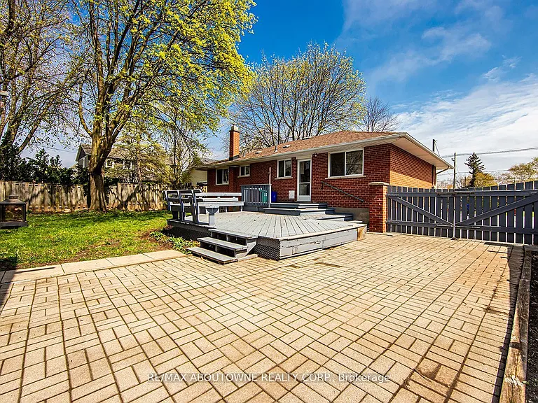 530 Lees Ln — Photo 31