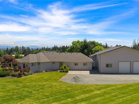 4th image of 1381 Penny Ln