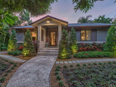 1209 N Lakeside Drive, Lake Worth, FL, 33460