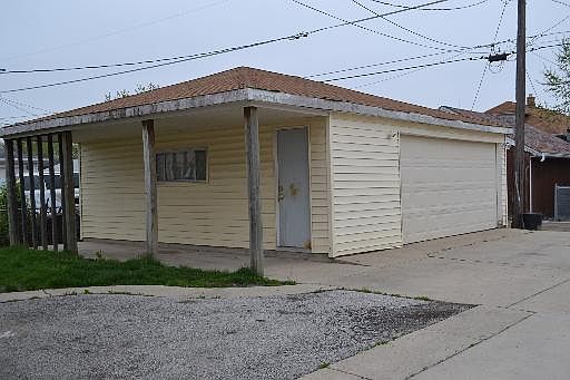 2nd image of 14413 S Sherman Ave