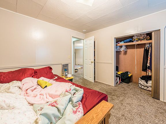 5th image of 529 531 Sw 32nd St