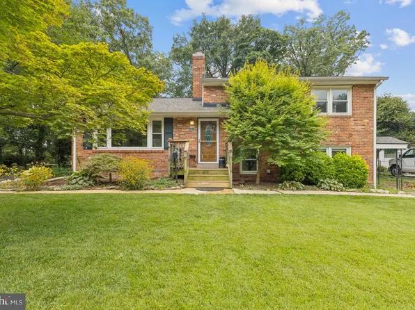 10319 Cleveland St, Fairfax, VA 22030