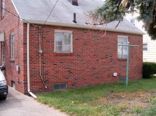 2266 Hinde Rd, Toledo, OH 43607