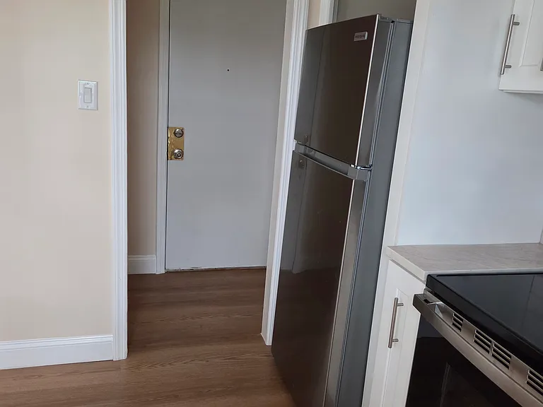 23-17 Corporal Kennedy St #1 — Photo 2