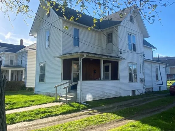203 2nd St, Elkland, PA 16920
